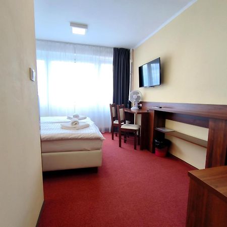 Hotel Sill Kielce Exterior foto