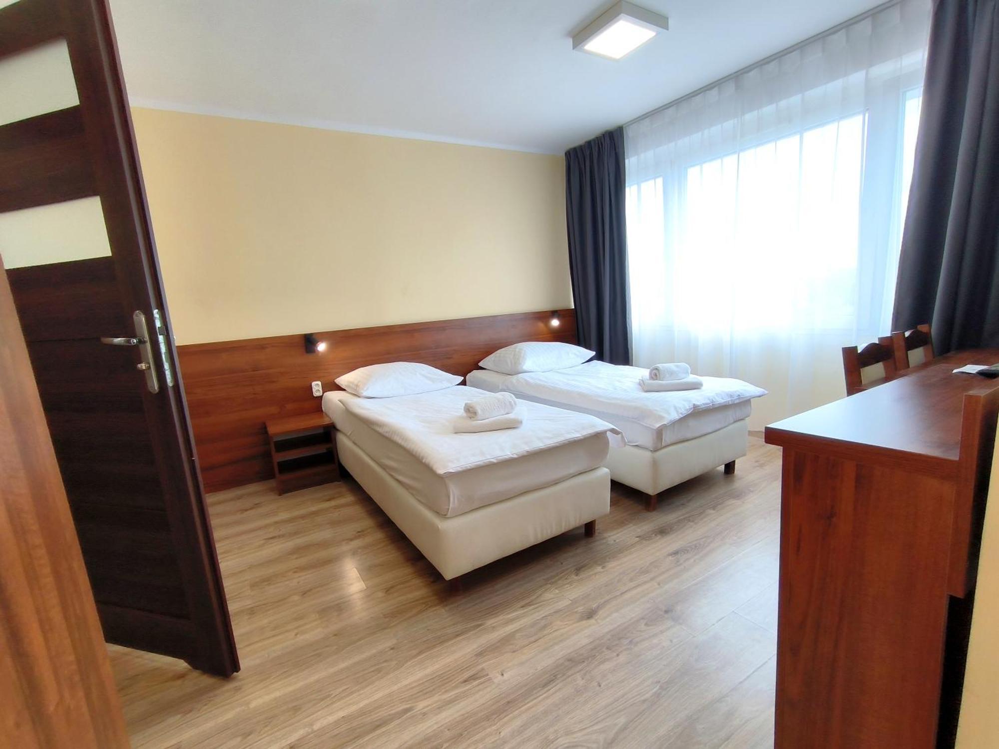 Hotel Sill Kielce Exterior foto