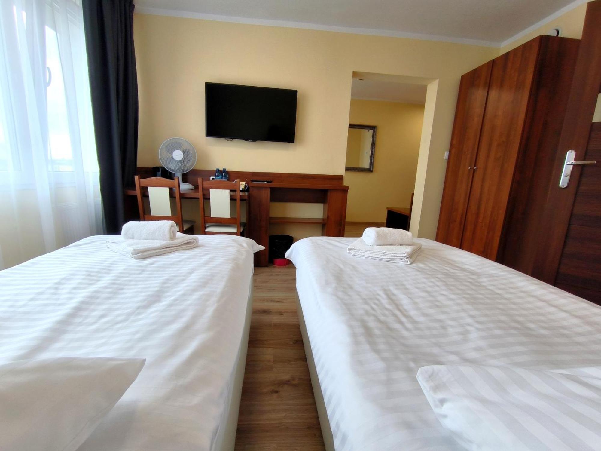 Hotel Sill Kielce Exterior foto