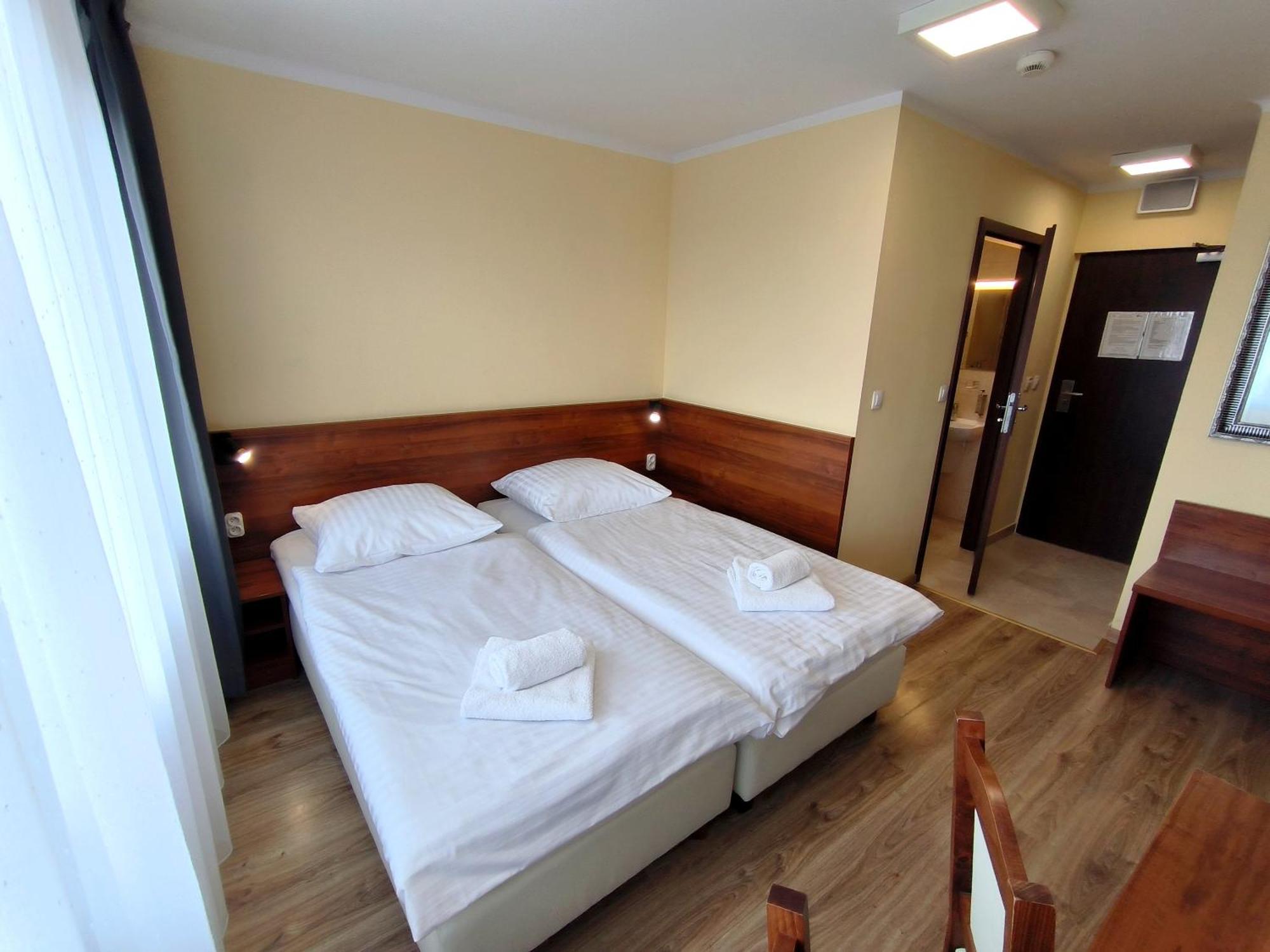 Hotel Sill Kielce Exterior foto